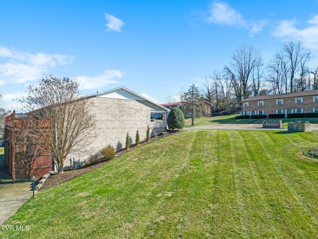 101 Crestview Drive, Greeneville, TN 37745