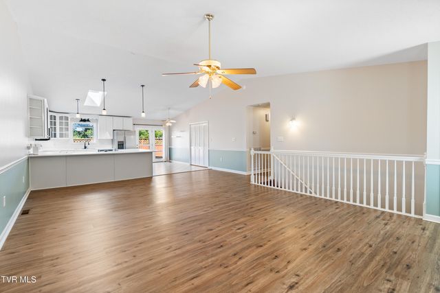 101 Crestview Drive, Greeneville, TN 37745