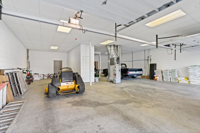 101 Crestview Drive, Greeneville, TN 37745