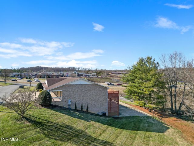 101 Crestview Drive, Greeneville, TN 37745
