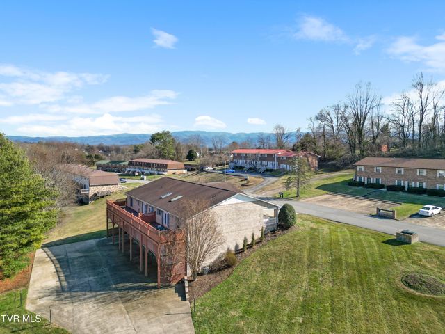 101 Crestview Drive, Greeneville, TN 37745