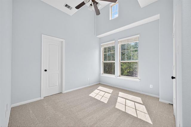 137 Cheswood Manor, The Woodlands, TX 77382