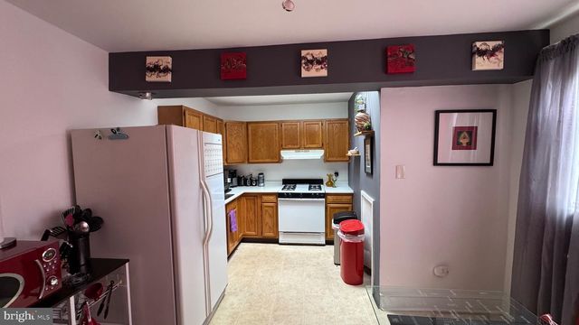3201-00 FANSHAWE ST, Philadelphia, PA 19149