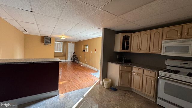 3201-00 FANSHAWE ST, Philadelphia, PA 19149