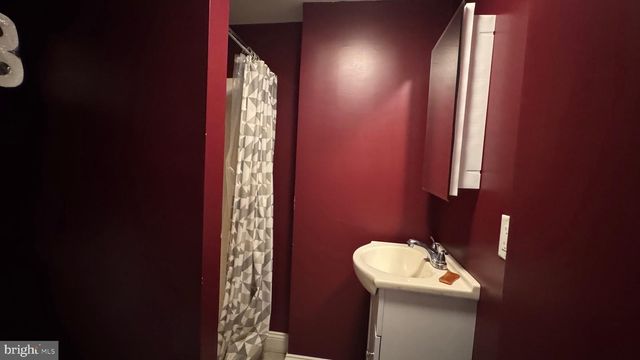 3201-00 FANSHAWE ST, Philadelphia, PA 19149
