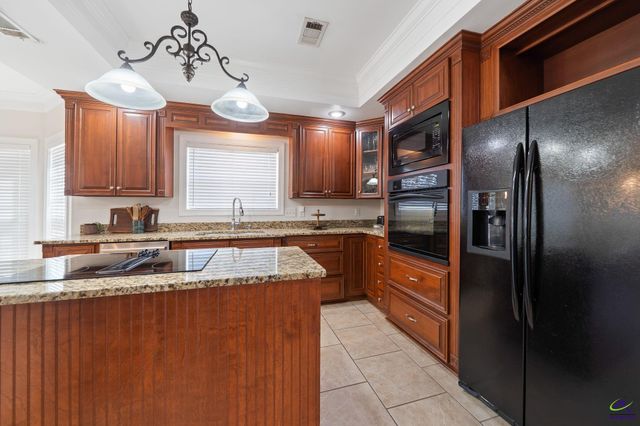 134 Wessex Drive, Bonaire, GA 31005