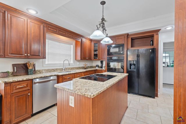 134 Wessex Drive, Bonaire, GA 31005