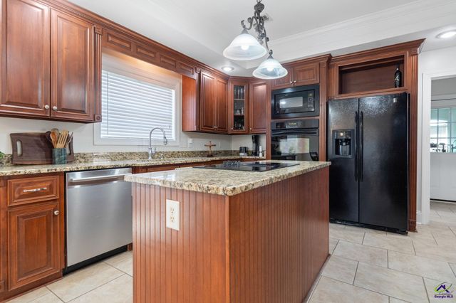 134 Wessex Drive, Bonaire, GA 31005