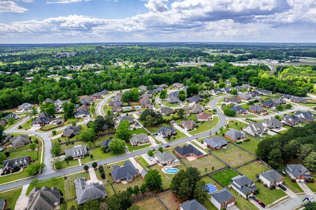 134 Wessex Drive, Bonaire, GA 31005