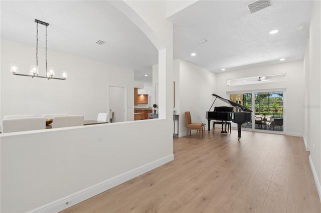 18811 VICTOR MANUEL DRIVE, Lutz, FL 33548
