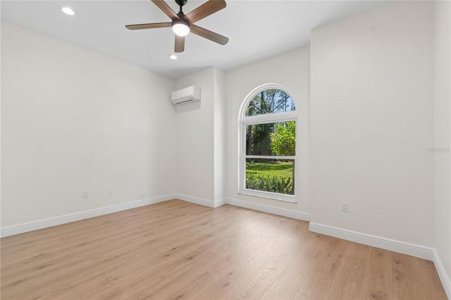 18811 VICTOR MANUEL DRIVE, Lutz, FL 33548