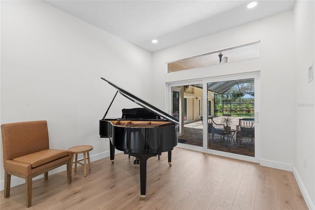 18811 VICTOR MANUEL DRIVE, Lutz, FL 33548
