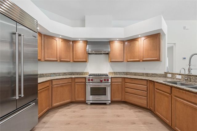 18811 VICTOR MANUEL DRIVE, Lutz, FL 33548