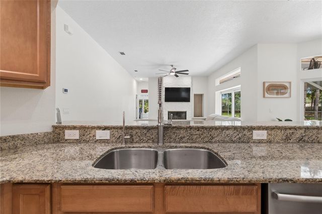 18811 VICTOR MANUEL DRIVE, Lutz, FL 33548