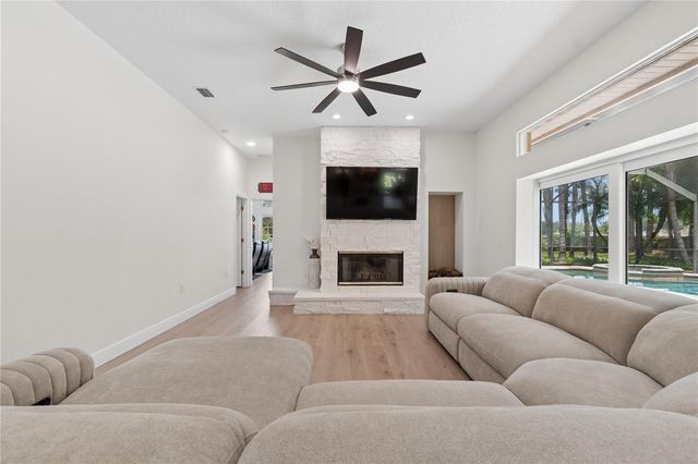 18811 VICTOR MANUEL DRIVE, Lutz, FL 33548