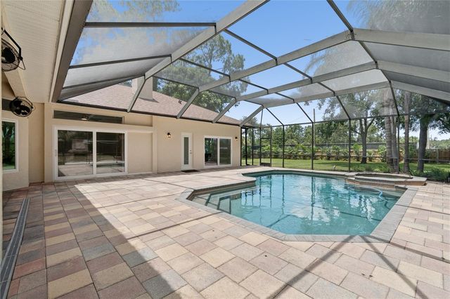18811 VICTOR MANUEL DRIVE, Lutz, FL 33548