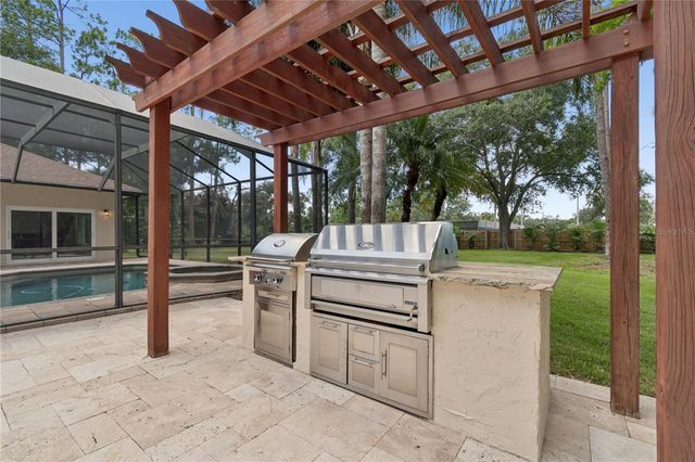 18811 VICTOR MANUEL DRIVE, Lutz, FL 33548
