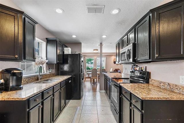 2101 HATTERAS POINT, Lakeland, FL 33813