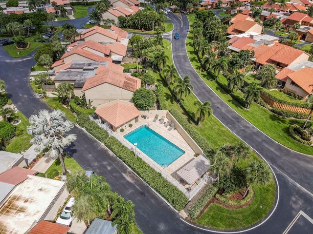 11135 Oakdale Road, Boynton Beach, FL 33437
