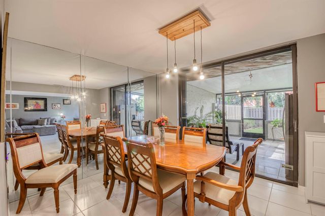 11135 Oakdale Road, Boynton Beach, FL 33437
