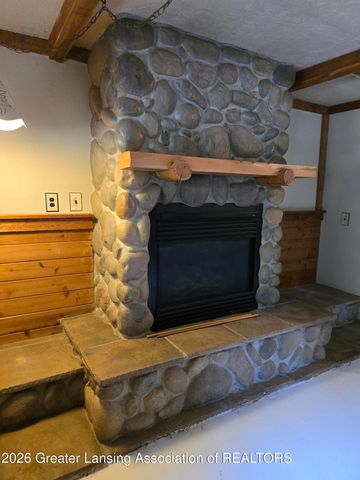 11865 Kinneville, Eaton Rapids, MI 48827