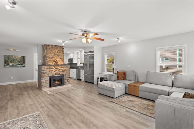 106 Circuit Ave, Wareham, MA 02571