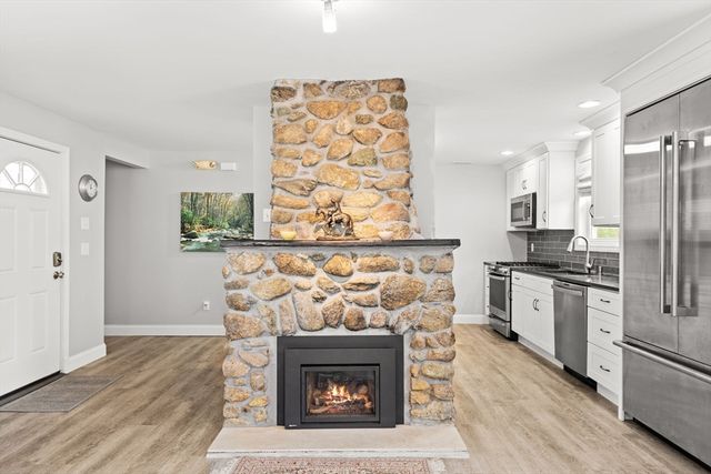 106 Circuit Ave, Wareham, MA 02571