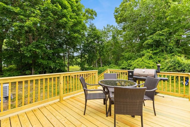 106 Circuit Ave, Wareham, MA 02571