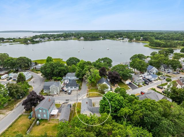 106 Circuit Ave, Wareham, MA 02571