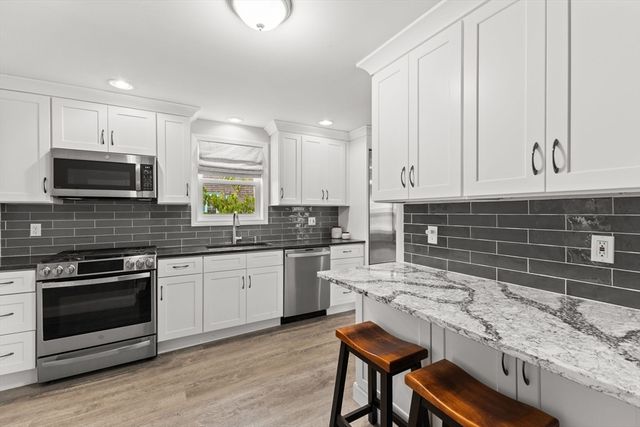 106 Circuit Ave, Wareham, MA 02571