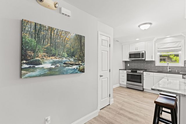 106 Circuit Ave, Wareham, MA 02571