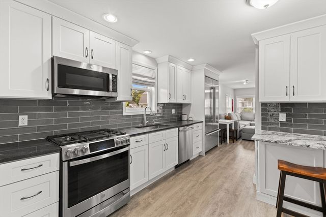 106 Circuit Ave, Wareham, MA 02571