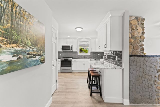 106 Circuit Ave, Wareham, MA 02571