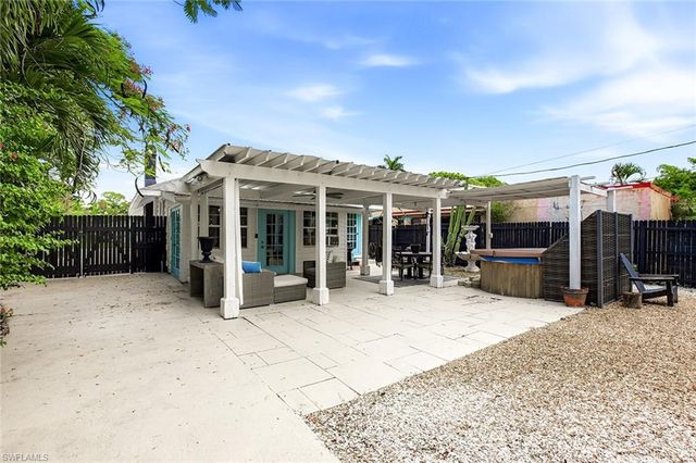 2122 Katherine ST, Fort Myers, FL 33901