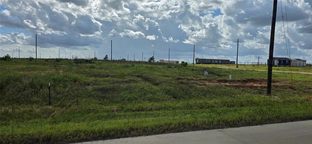 591516 591516 Road, Cleveland, TX 77327
