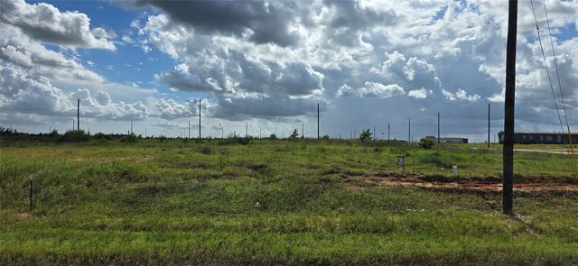 591516 591516 Road, Cleveland, TX 77327