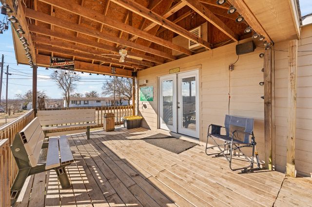 2204 Daniels Drive, Joshua, TX 76058