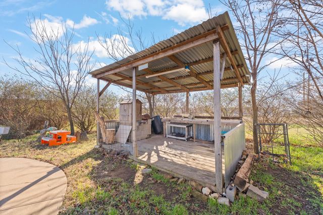 2204 Daniels Drive, Joshua, TX 76058