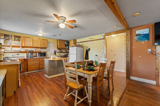 2204 Daniels Drive, Joshua, TX 76058