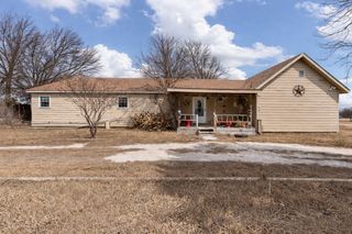 2204 Daniels Drive, Joshua, TX 76058