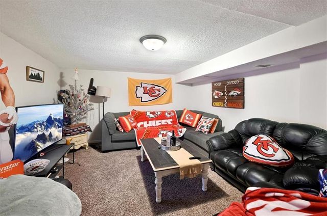 509 Topeka Avenue, Leavenworth, KS 66048