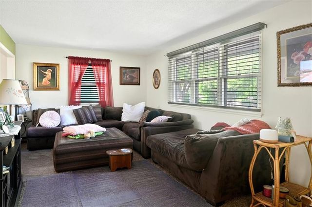509 Topeka Avenue, Leavenworth, KS 66048