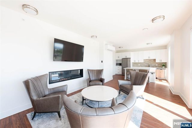 77 Ridge 502, North Arlington, NJ 07031