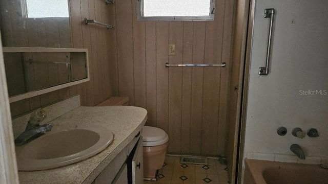 8300 SEMINOLE BOULEVARD 444, Seminole, FL 33772