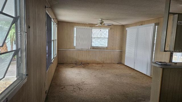 8300 SEMINOLE BOULEVARD 444, Seminole, FL 33772