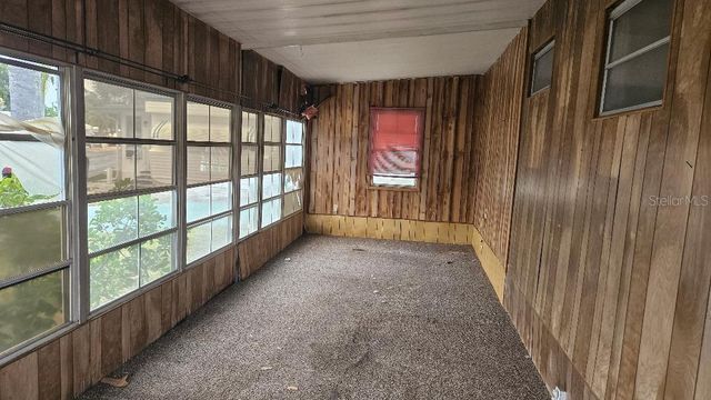 8300 SEMINOLE BOULEVARD 444, Seminole, FL 33772