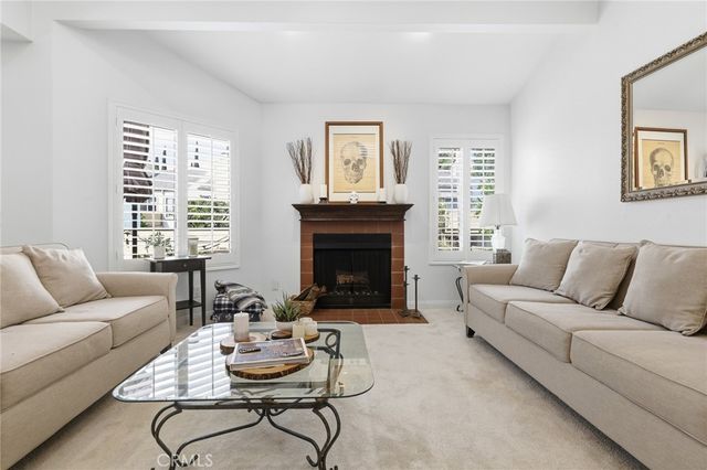 18408 Hatteras Street 14, Tarzana, CA 91356