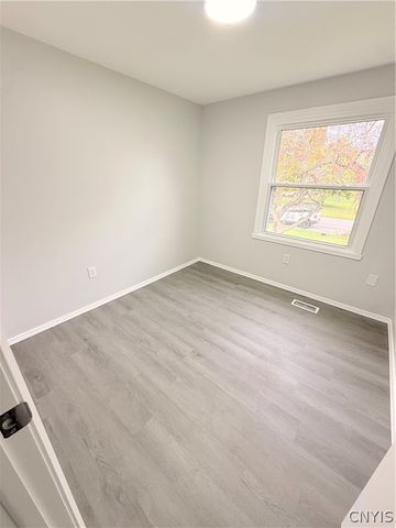 6197 Palisades Drive, Cicero, NY 13039