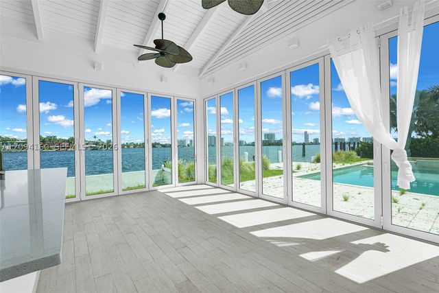 205 N Hibiscus Dr, Miami Beach, FL 33139