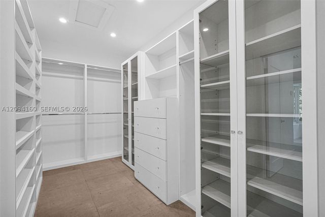 205 N Hibiscus Dr, Miami Beach, FL 33139